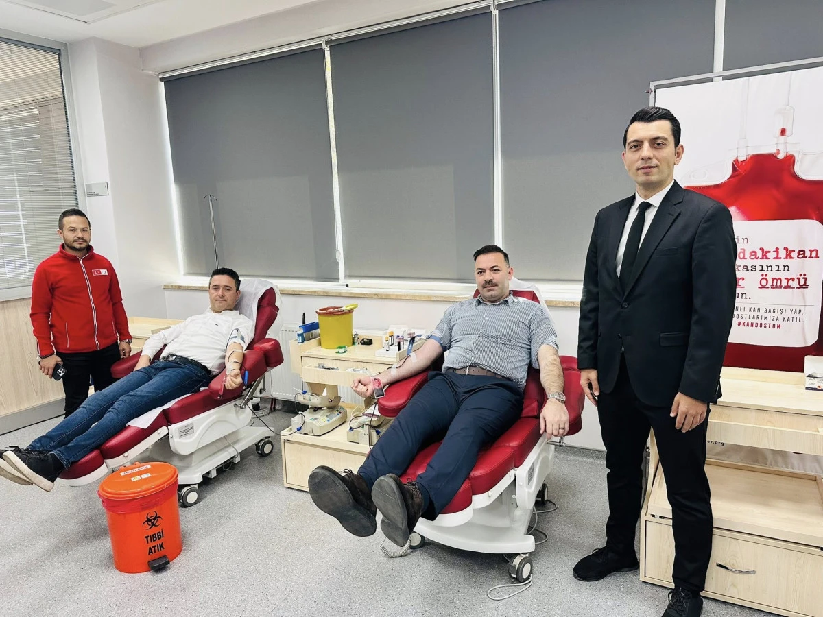 AK Parti kan bağışında bulundu