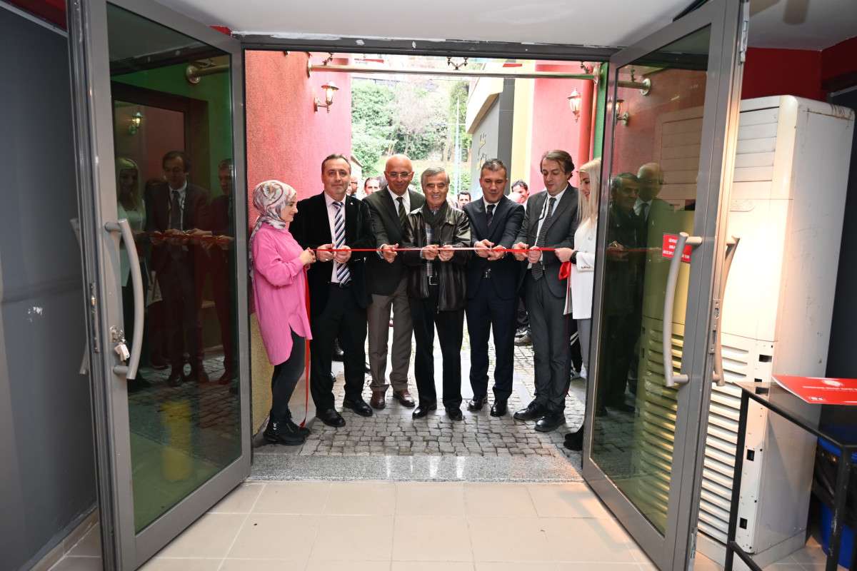 BEUN’da 'Basri Erdem Baskı Resim Koleksiyonu Sergisi' Açıldı