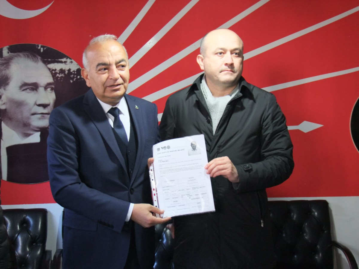 Devrek Belediye Başkanı Çetin Bozkurt, aday adaylığı başvurusunu yaptı.
