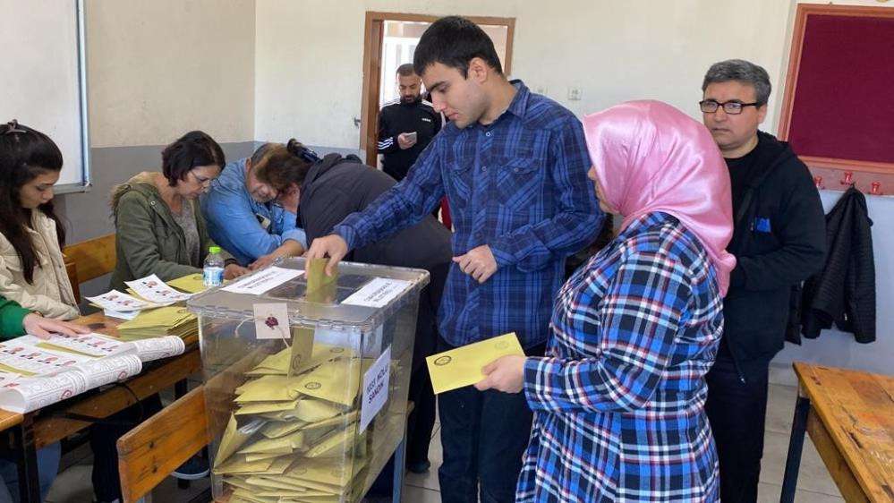  Engelli aile sandık başına gitti