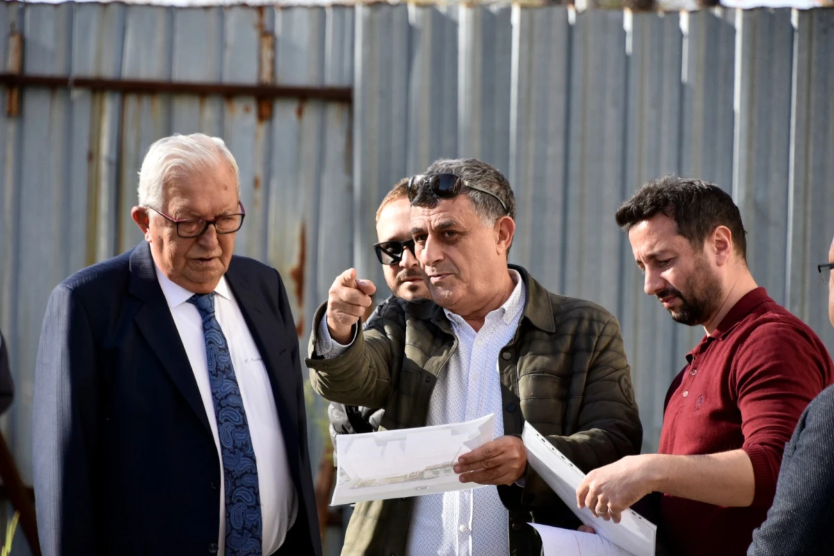 ESKİ BELEDİYE BİNASI ALANINA YENİ DÜZENLEME YAPILACAK