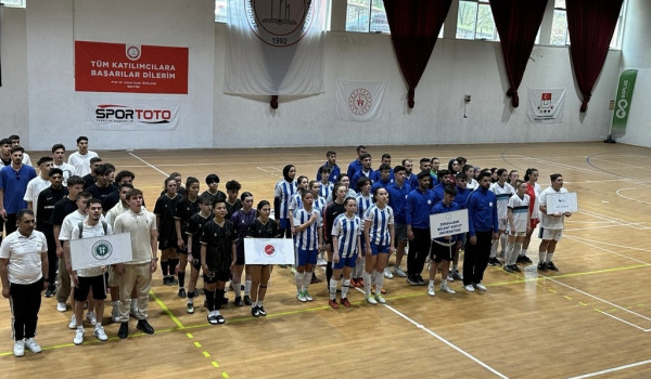 Futbolu Bölgesel Lig grup müsabakaları açılış seremonisi gerçekleştirildi