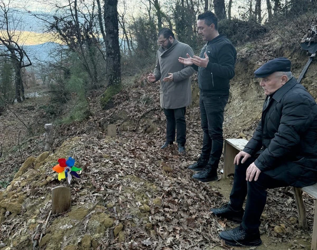 Gazeteci Emin Yaşar Karamalak dualarla anıldı