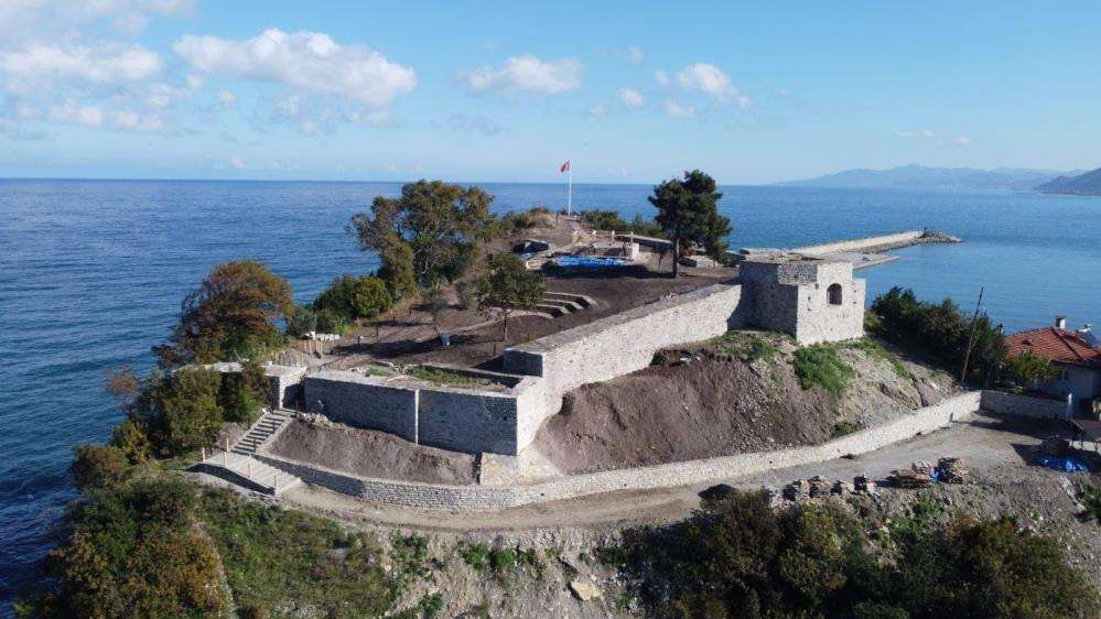 Ginolu Kalesi’nde restorasyon çalışmaları sürüyor