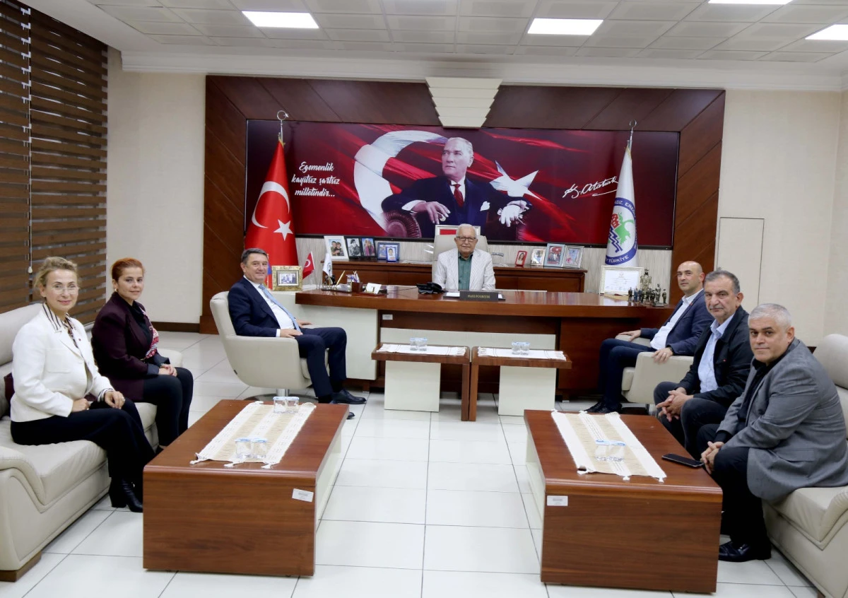 Halil Posbıyık'ı ikna etme için çıkartma yaptılar!