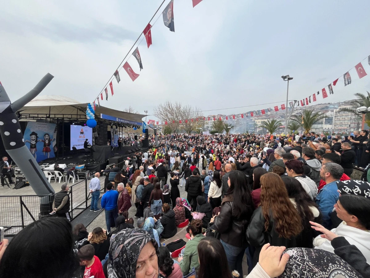 KDZ. EREĞLİ 16. HAMSİ FESTİVALİ COŞKUYLA GERÇEKLEŞTİRİLDİ