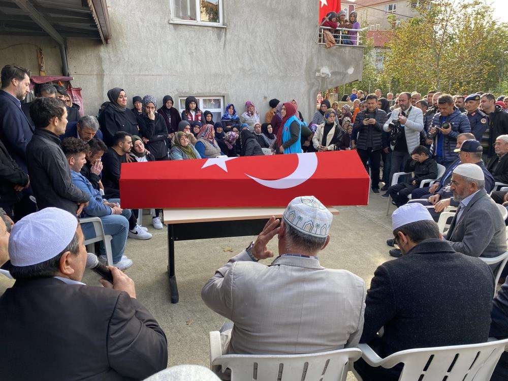 Maden işçisi Taner Şen son yolculuğuna uğurlandı