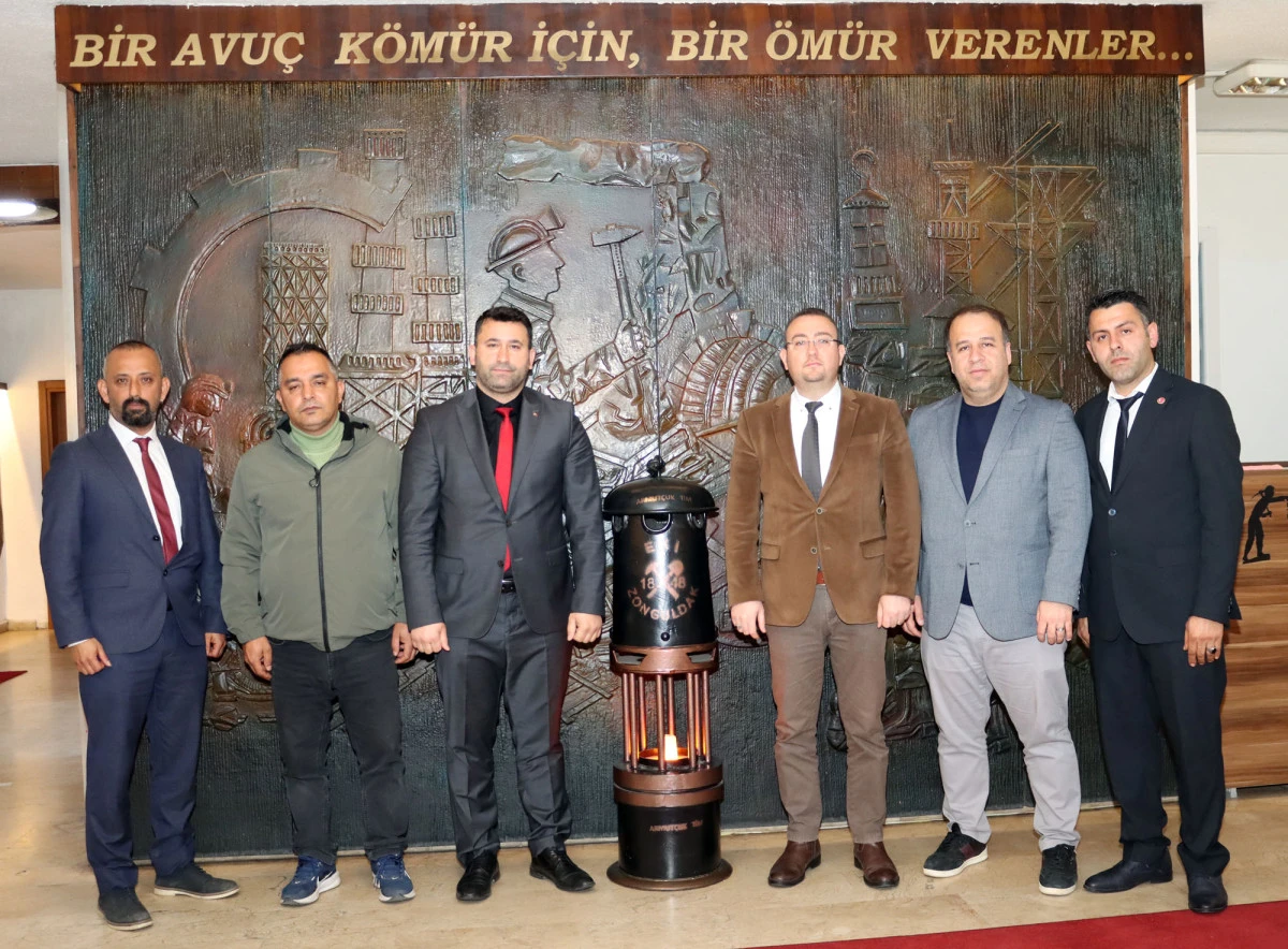 MADENCİLER VE MADEN ŞEHİTLERİ ANISINA NEFES&rsquo;İ YORUMLADILAR