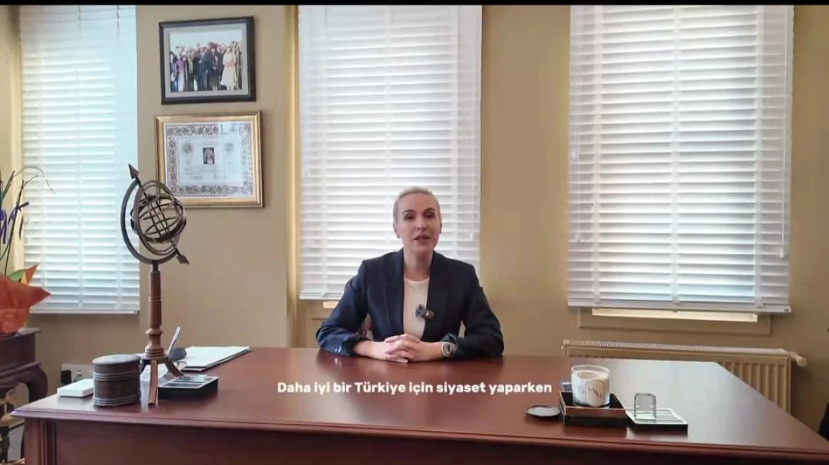 Merve Kır CHP'den istifa etti: Yeni partisini duyurdu