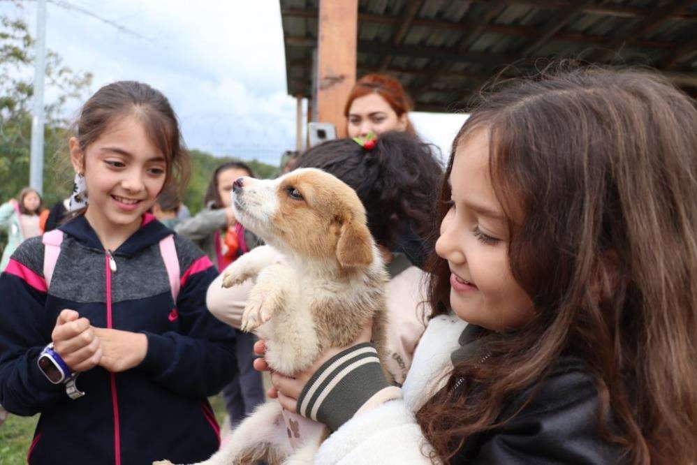 Öğrenciler, can dostlarını unutmadılar