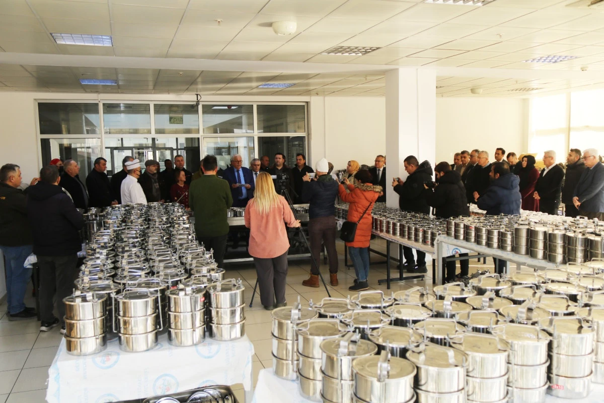 SEFER TASLARI, İLK İFTAR İ&Ccedil;İN YOLA &Ccedil;IKTI