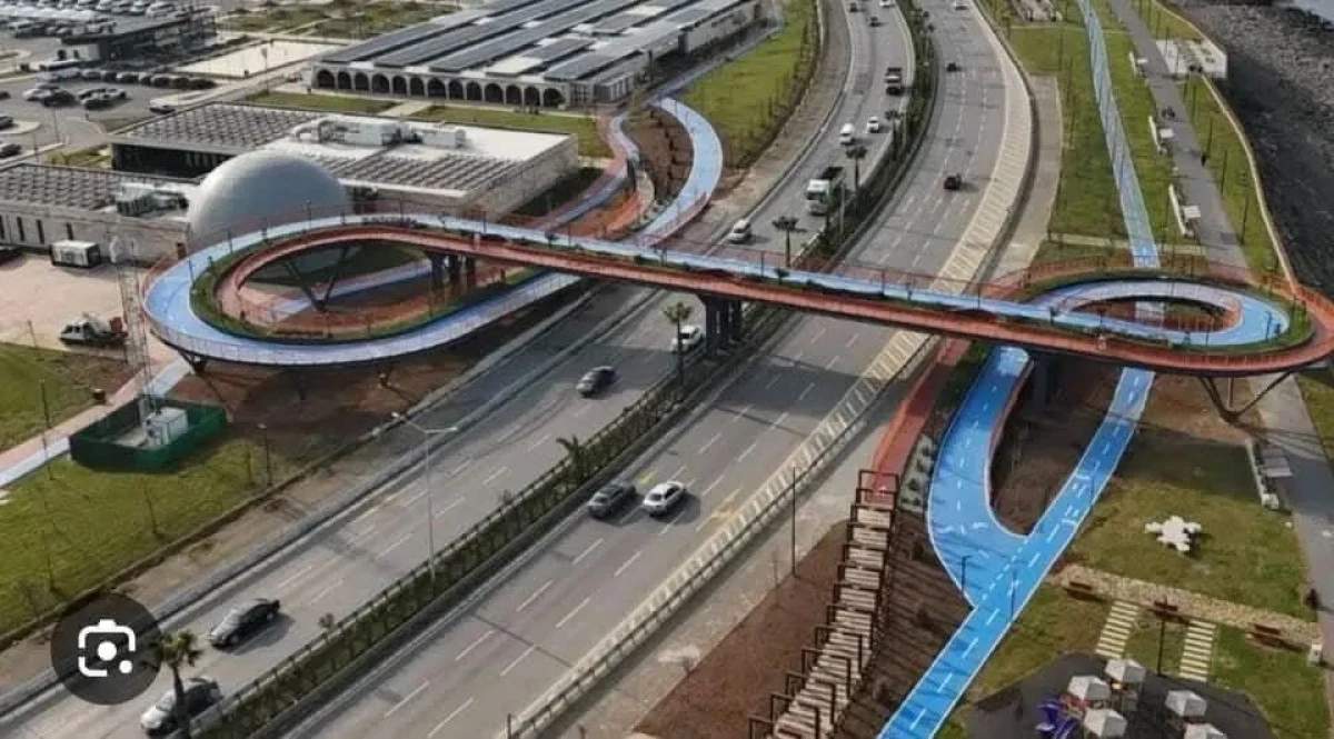 &Uuml;st ge&ccedil;it tepkisi: &Ccedil;ıngar &ccedil;ıkardınız ve masadan kalktınız