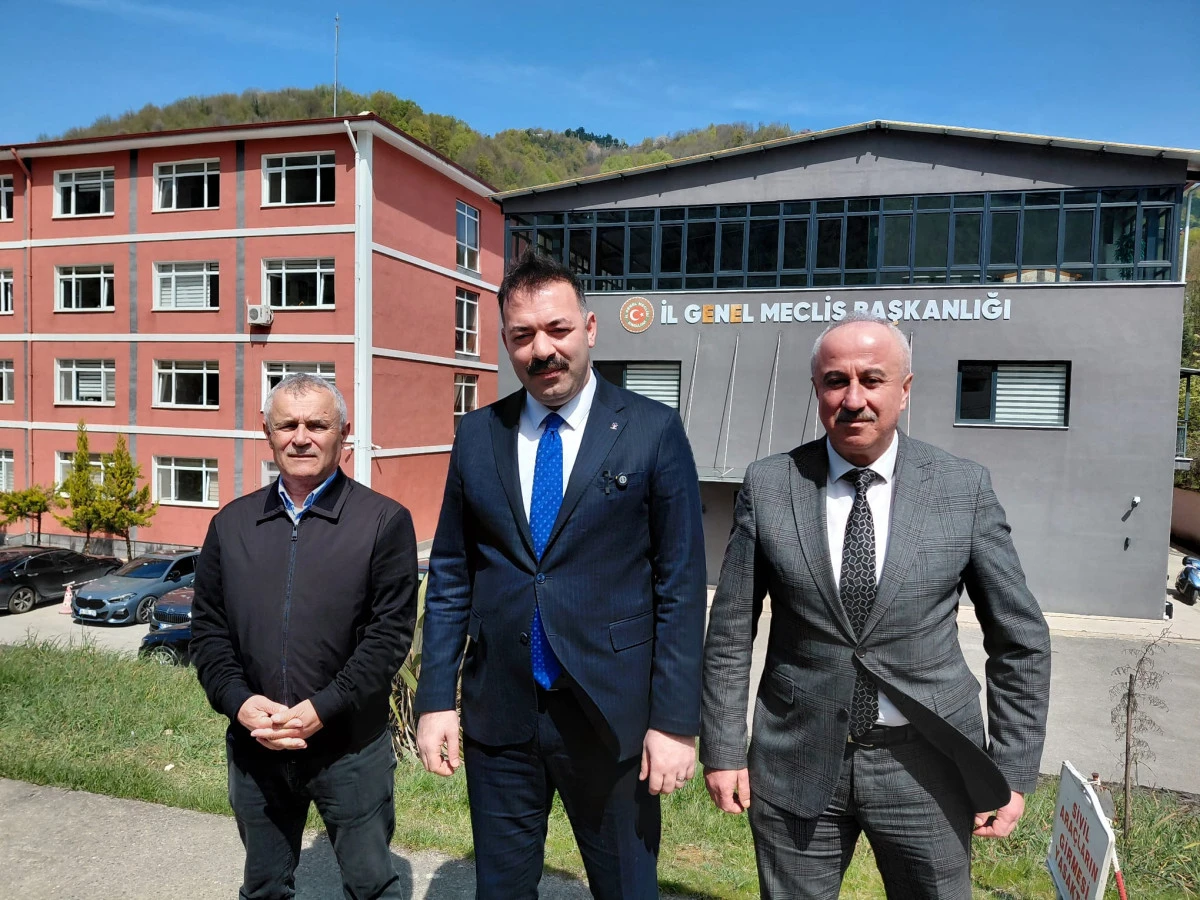 Vali Bey kibarca 'incinmişsin' dedi